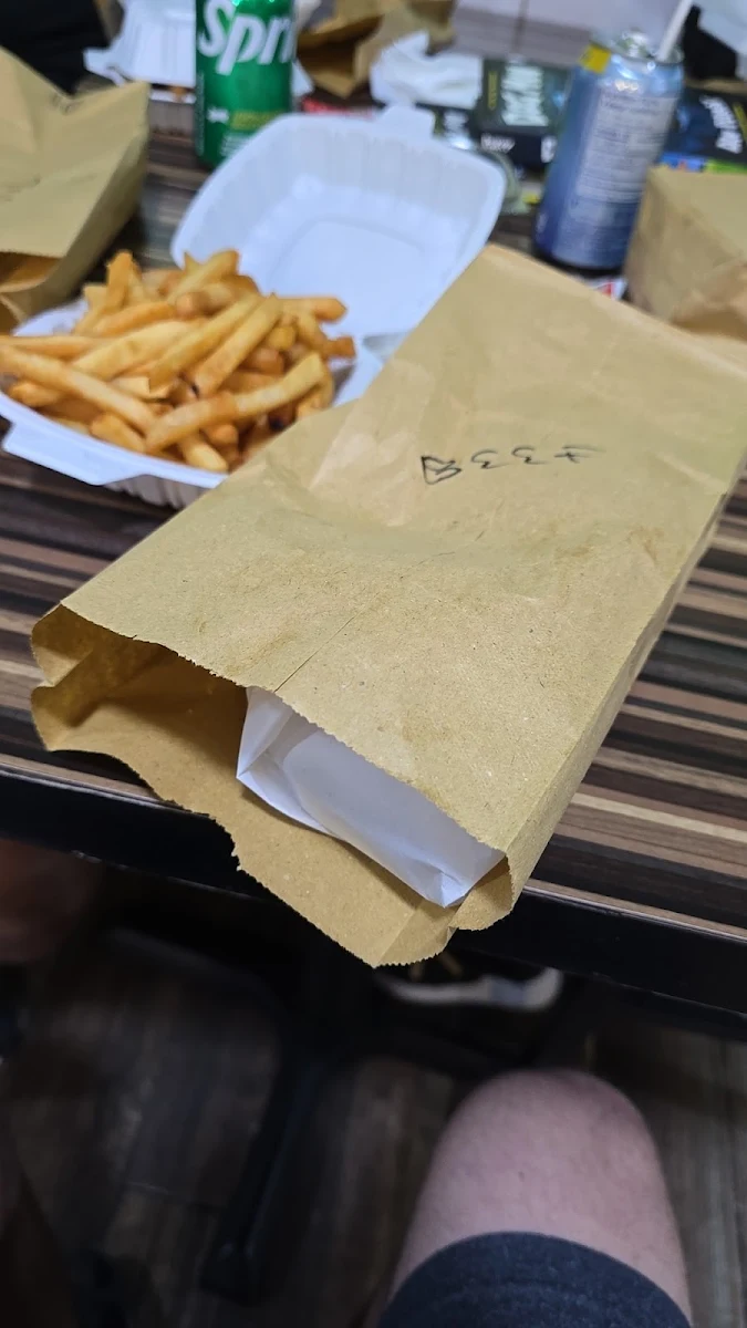 Highlights, Lazeez Shawarma