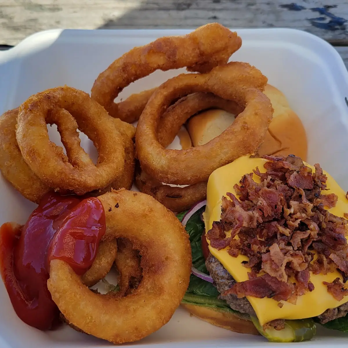 Bacon Cheeseburger with Onion Rings