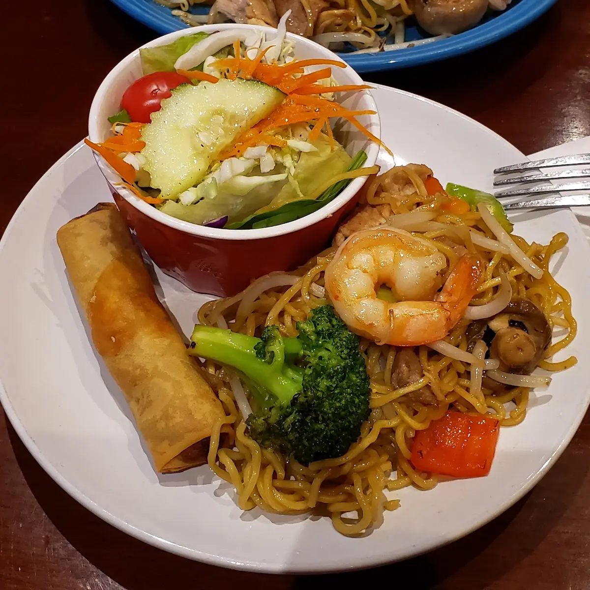 Pad Chow Mein Side Salad and Egg Roll