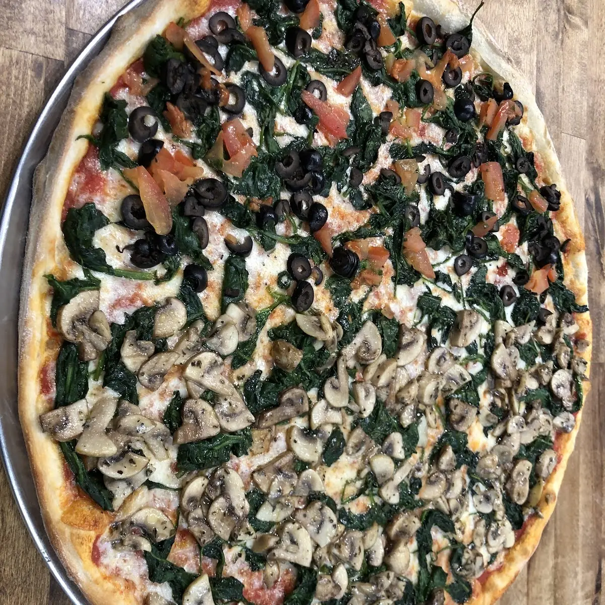 18'' Pop's Spinach Mushroom Pizza