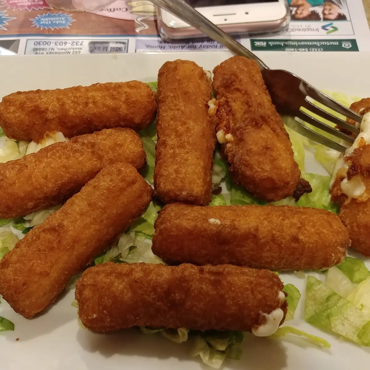 Mozzarella Sticks with Marinara Dipping Sauce
