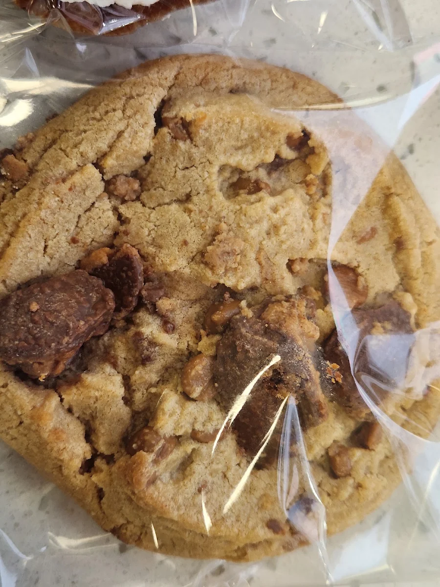 Macadamia Nut Cookies