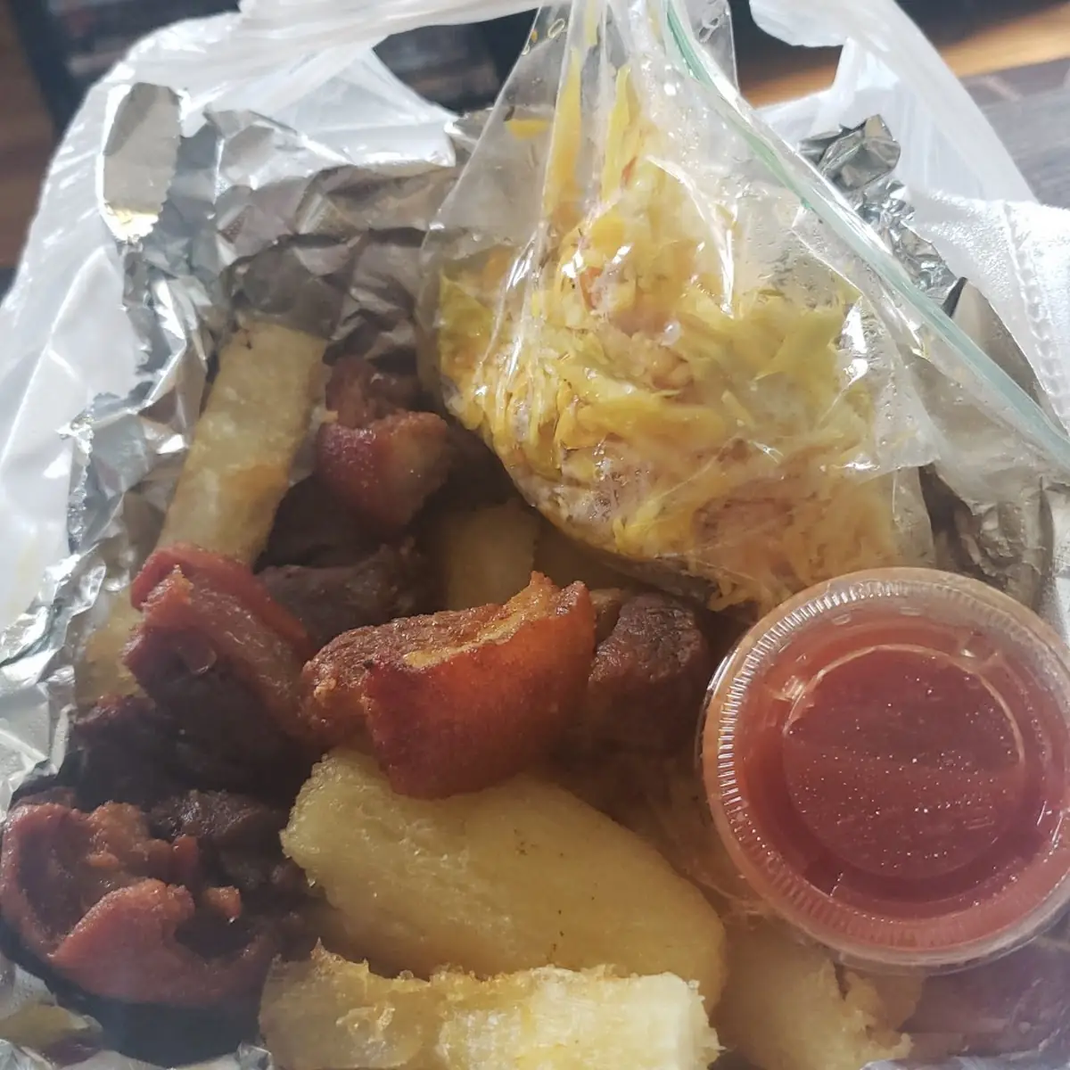 Chicharon Y Yuca Frita