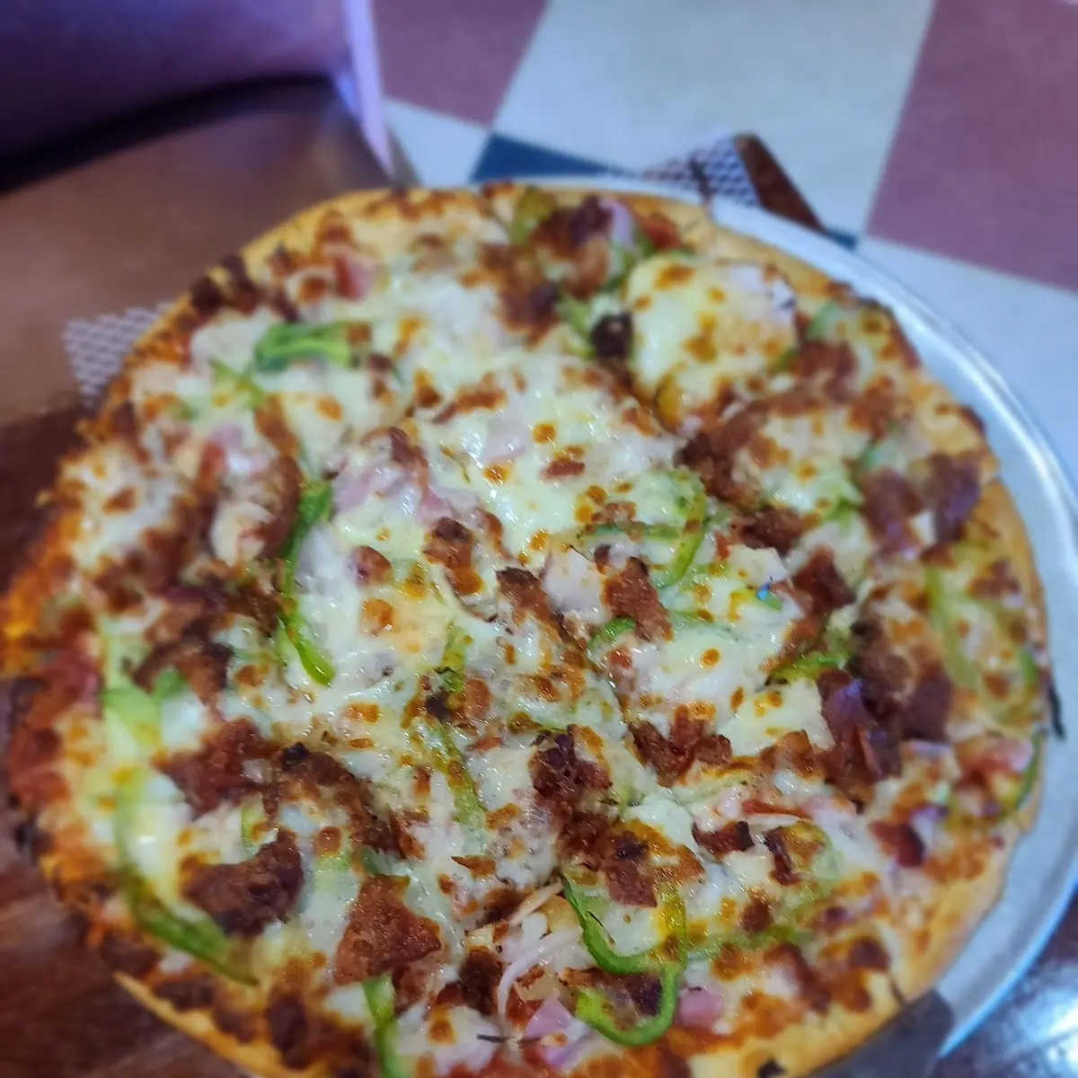Thin Crust Pizza