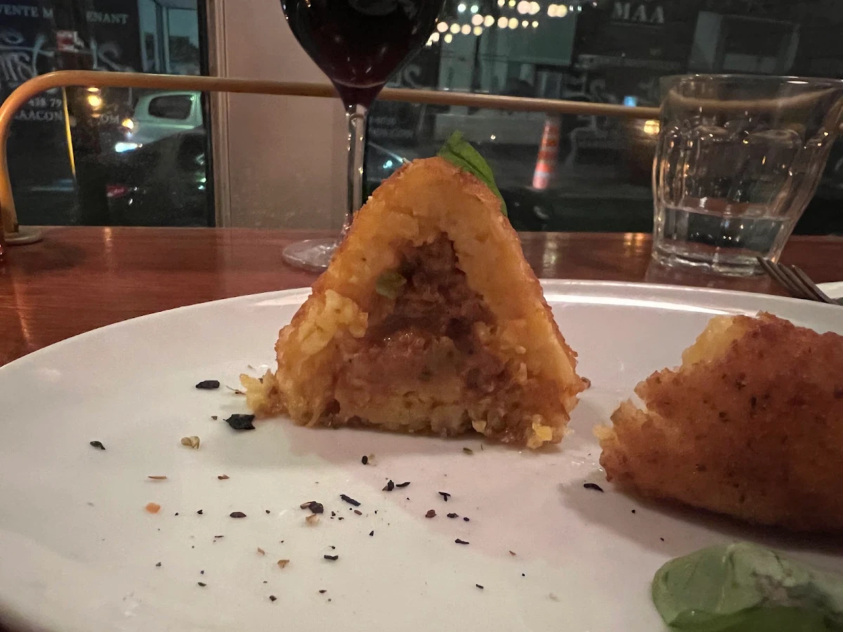 Beef Arancini, Pizzéria NO.900 - Peel, Montréal