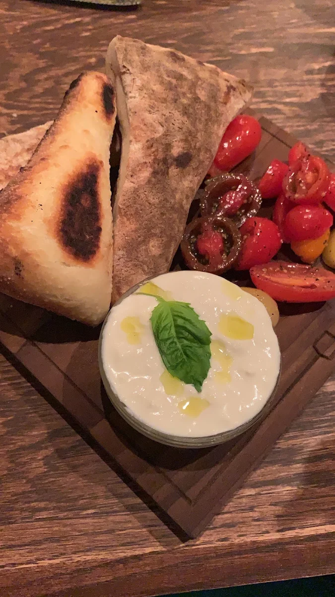 Buratta, Pizzéria NO.900 - Peel, Montréal
