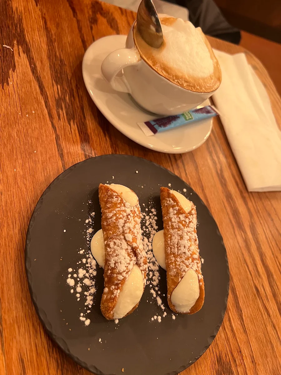 Cannoli Cannoli, Pizzéria NO.900 - Peel, Montréal