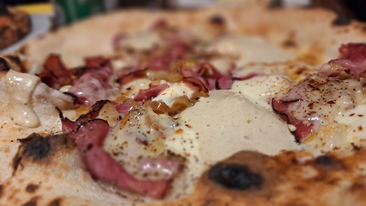 Pizza Bianca, Pizzéria NO.900 - Peel, Montréal