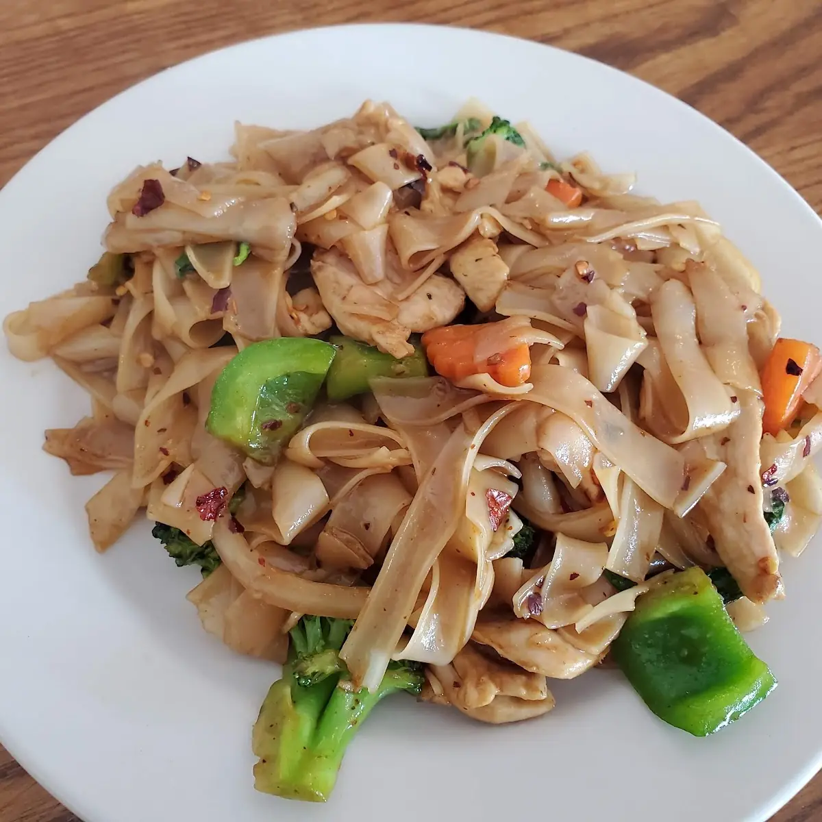 Drunken Noodles w Chicken