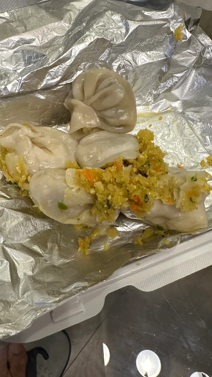 Veg Steamed Momos, Hakkalicious
