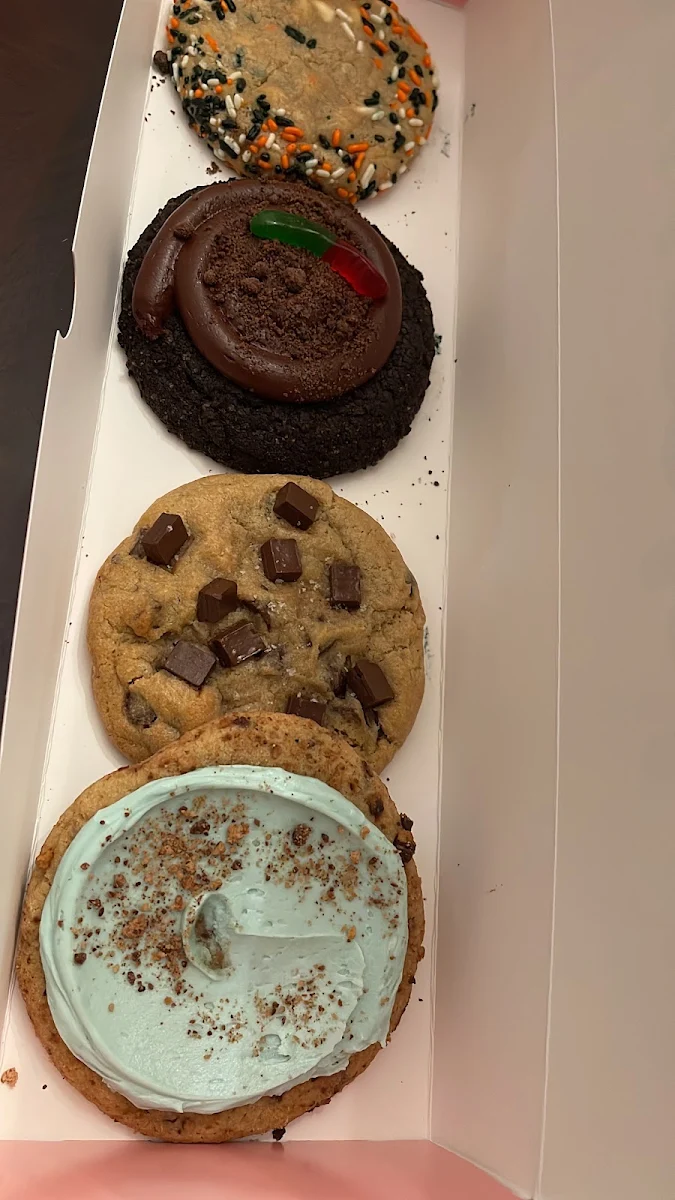 Chocolate Chip Cookie