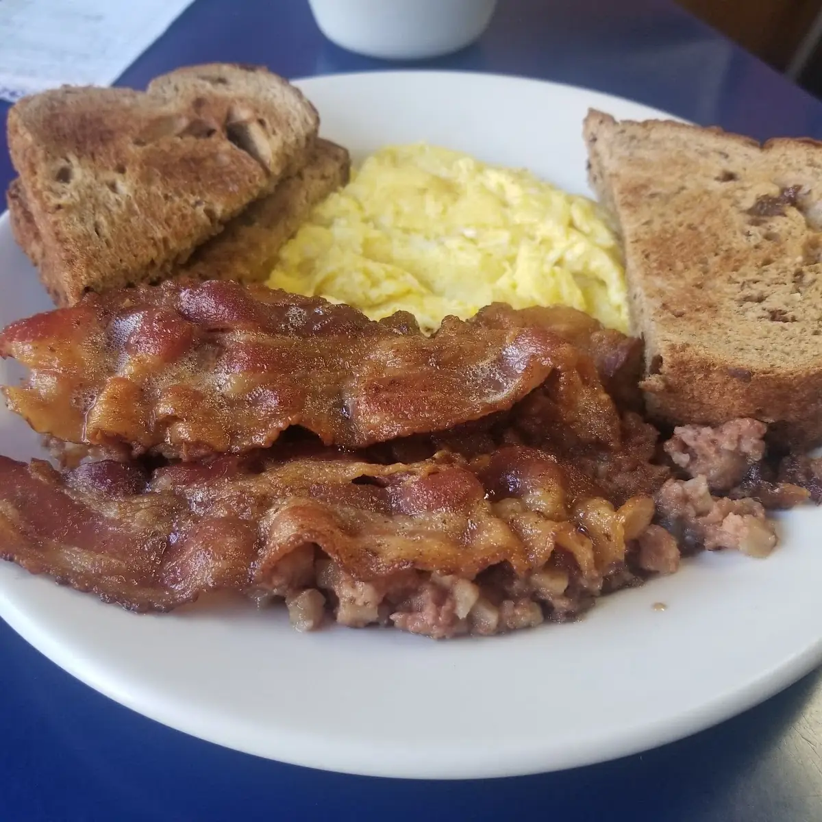 Scrambled Eggs and Bacon with Hash