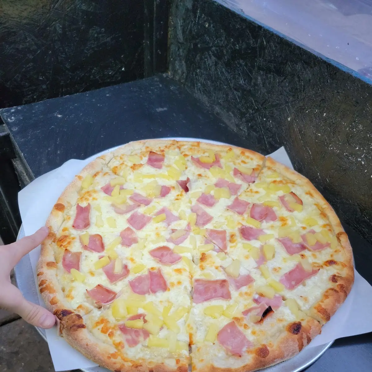 Hawaiian Pizza