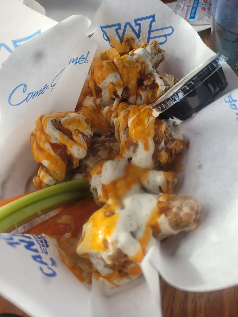 Sum Beach Wings Combo
