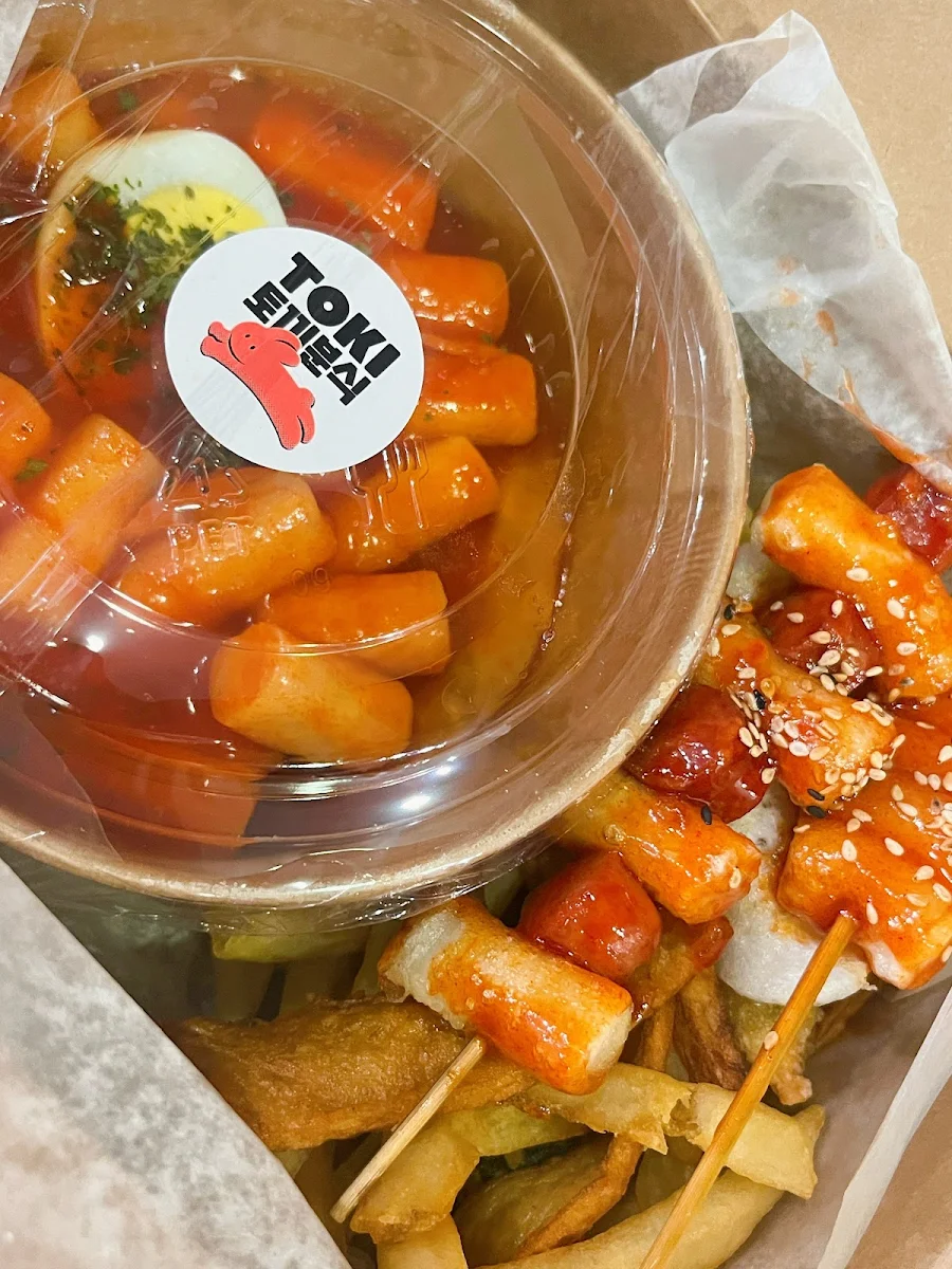 Rice Cake & Sausage Skewer