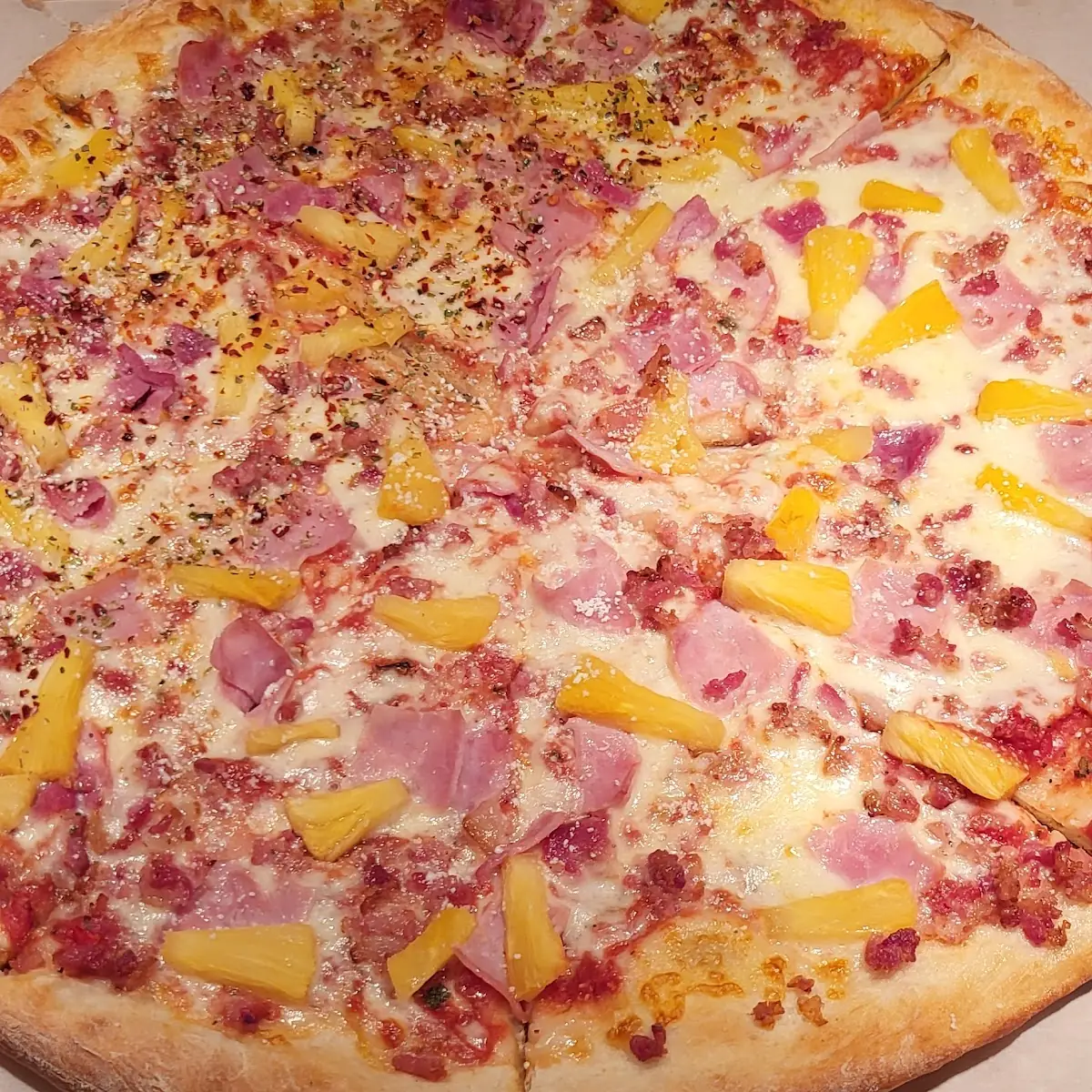 Hawaiian Pizza