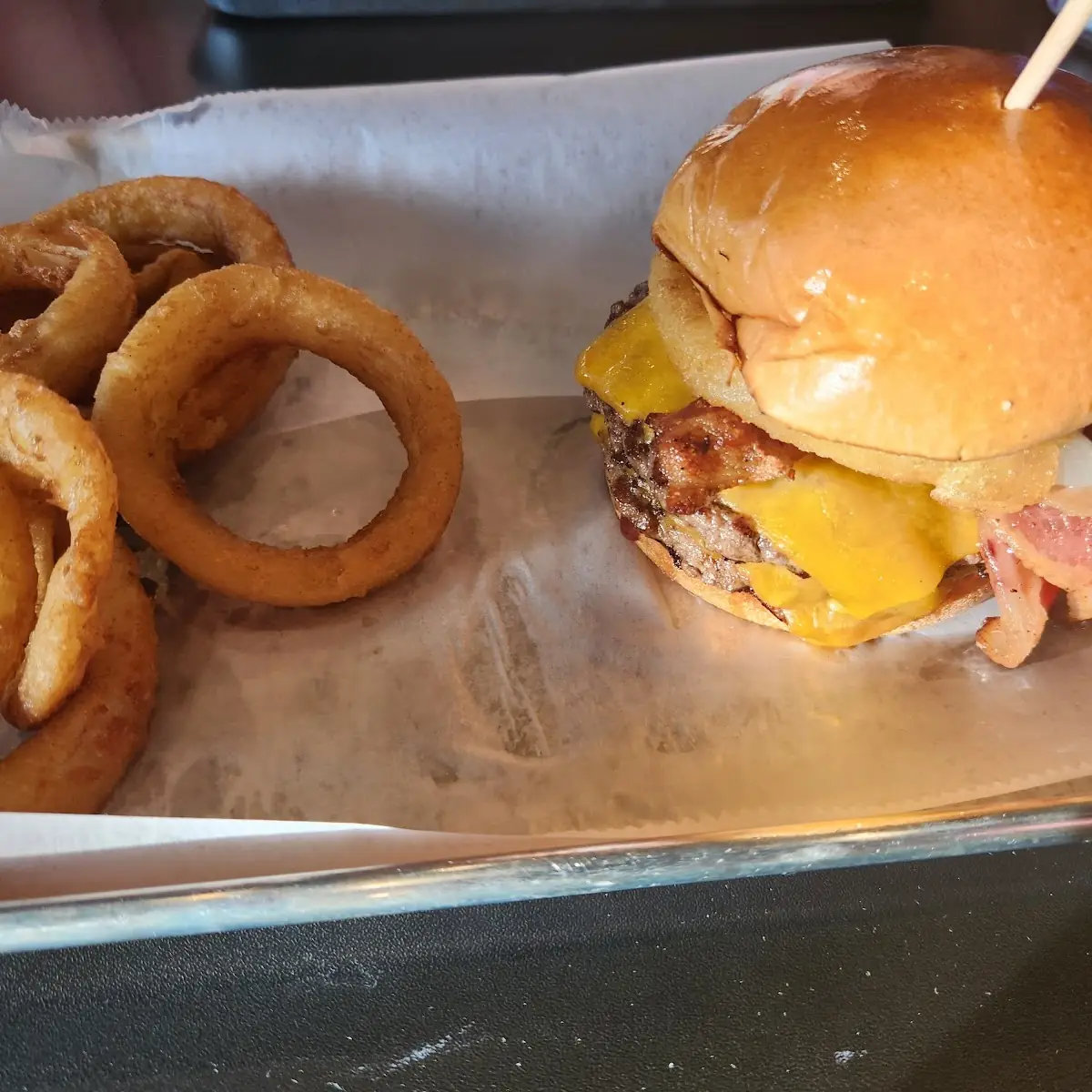Western Burger and Onion Rigs