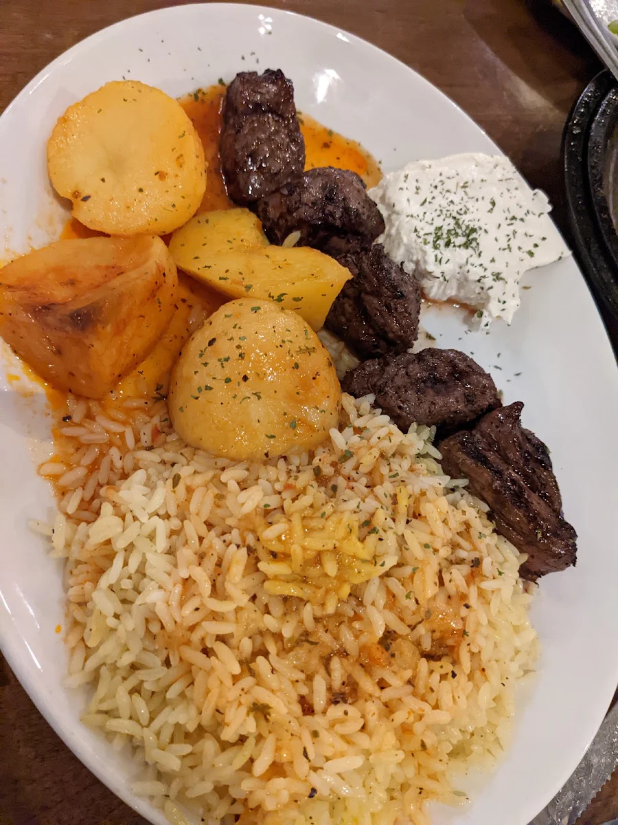 Beef Souvlaki Dinner