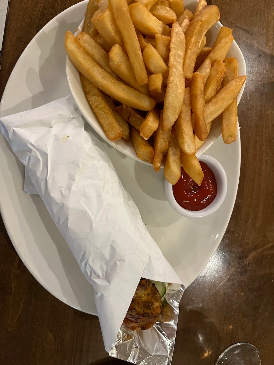 Chicken Shish Kebab Pita