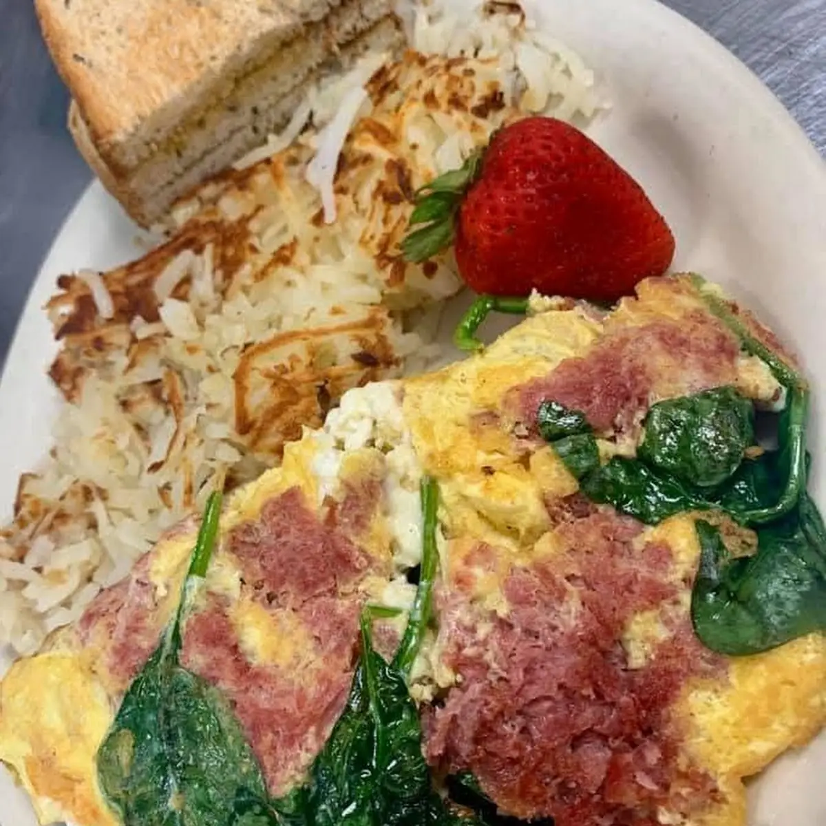 Omelette Hashbrowns and Toast