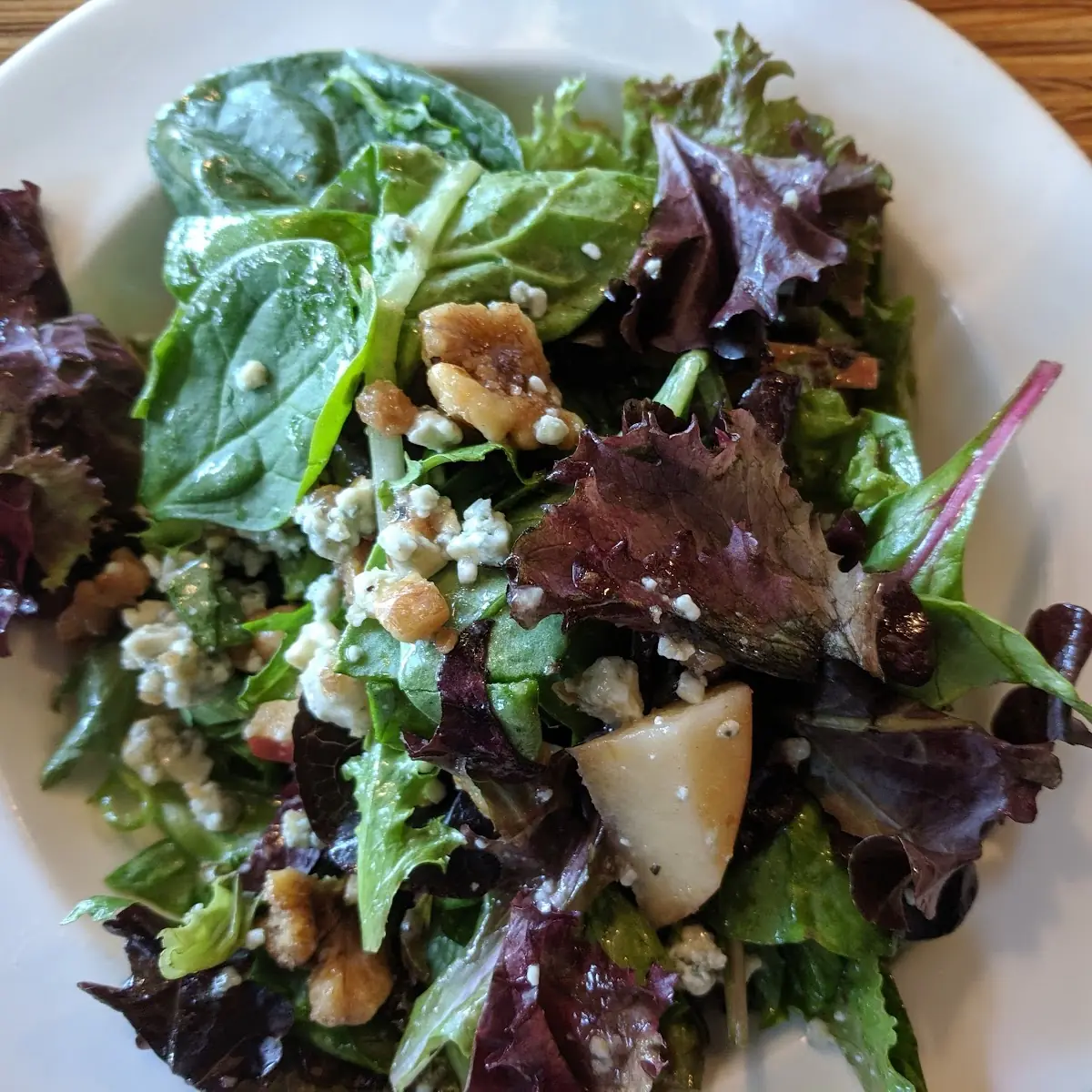 Walnut Feta Green Salad
