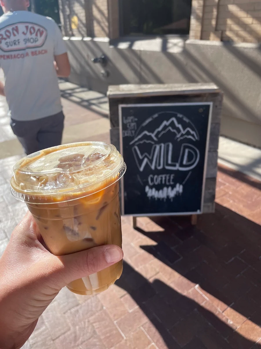 Iced Vanilla Latte with Oat Milk