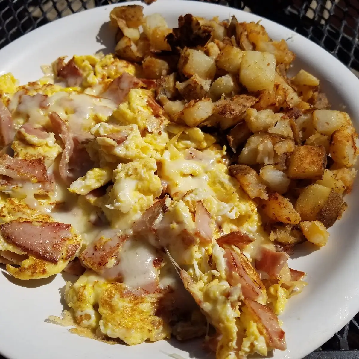 Scrambled Eggs with Ham and Potatoes
