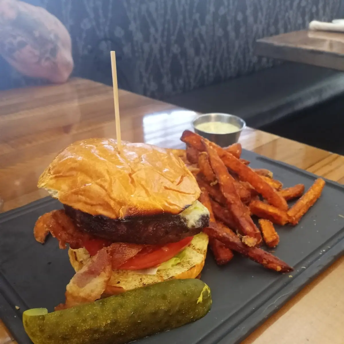 Bacon Cheeseburger