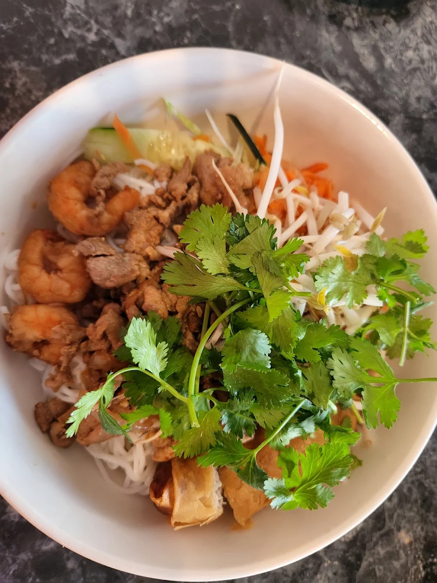 Bún Bò Nướng
