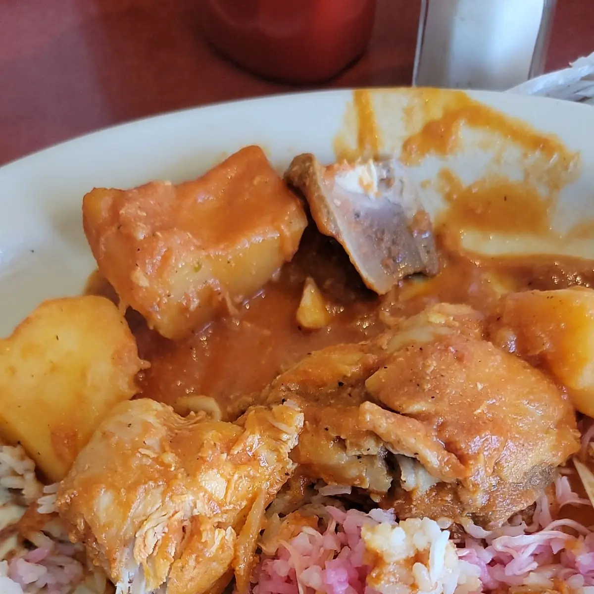 Pollo Guisado
