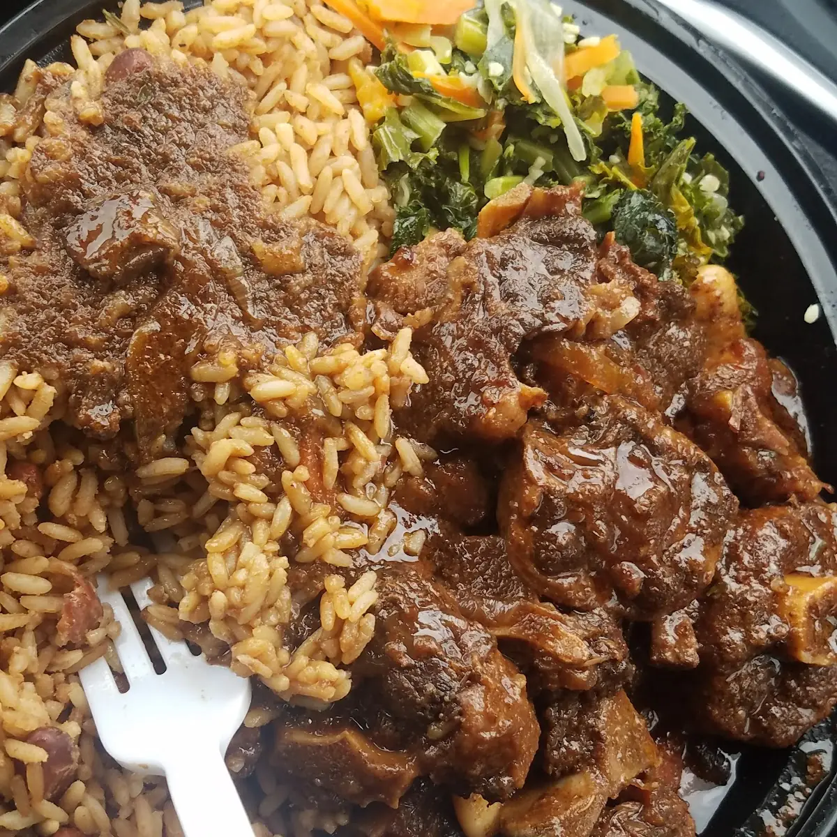 Oxtail with Rice and Peas