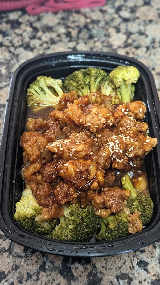 Steamed Chicken with Broccoli