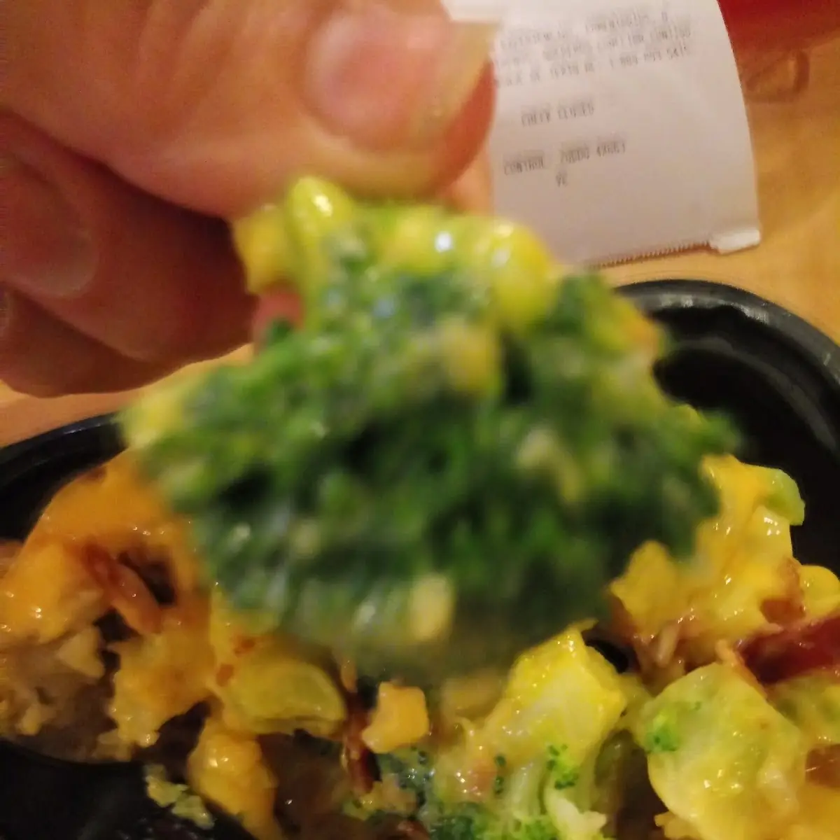 Papa Asada Con Queso Y Broccoli