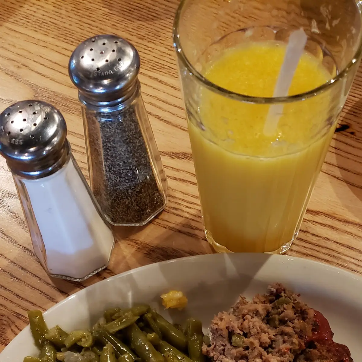 Meatloaf with Green Beans