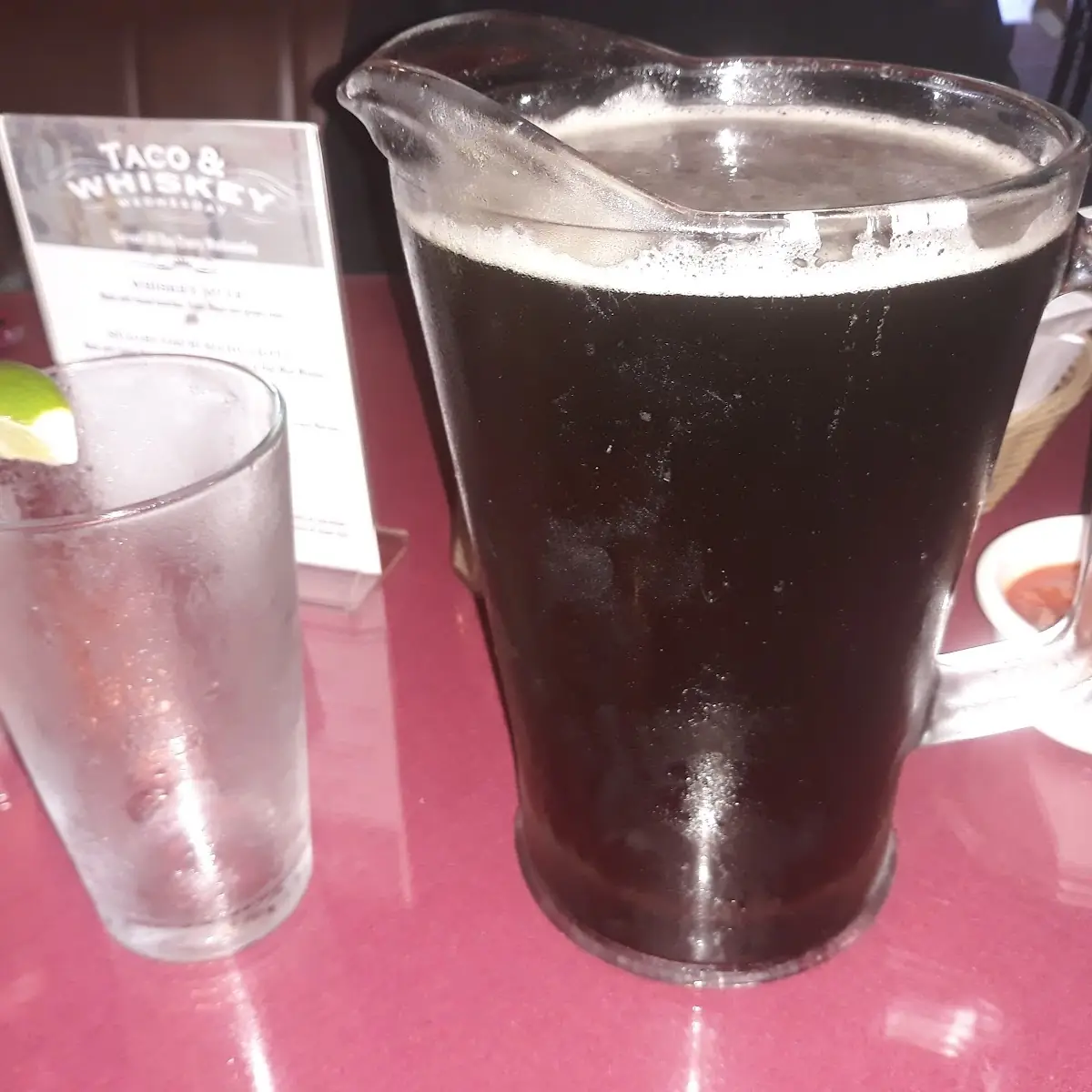 Negra Modelo Especial