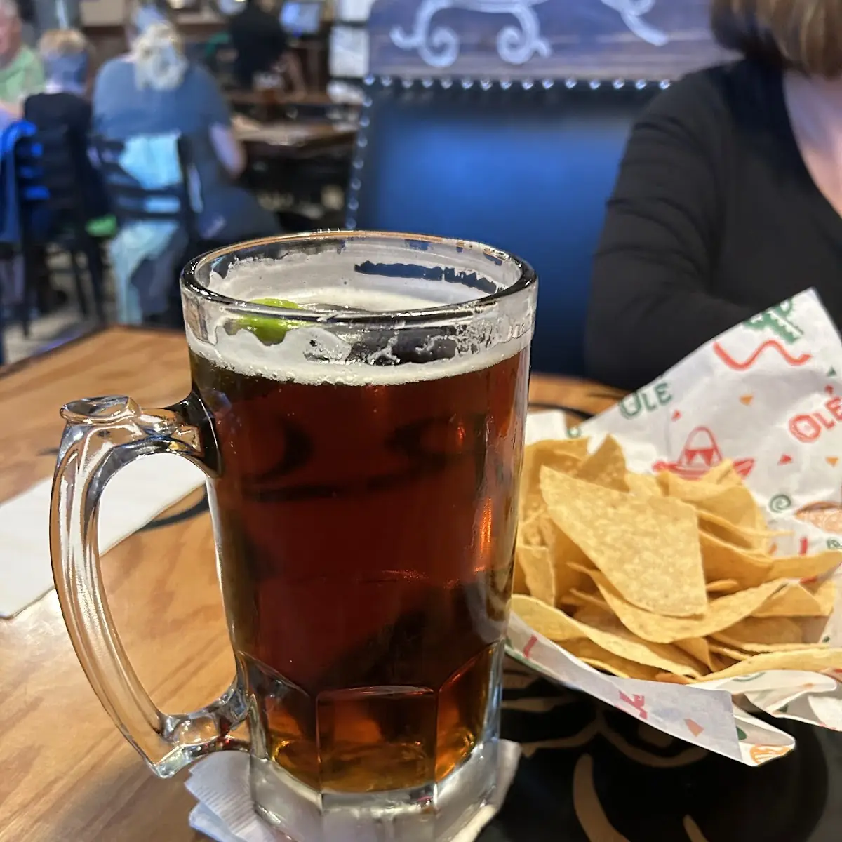 Dos Equis Amber & Chips Salsa