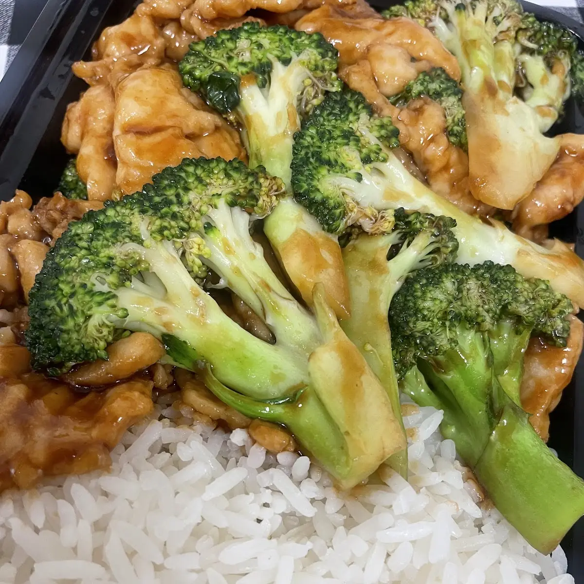 Chicken Broccoli w White Rice