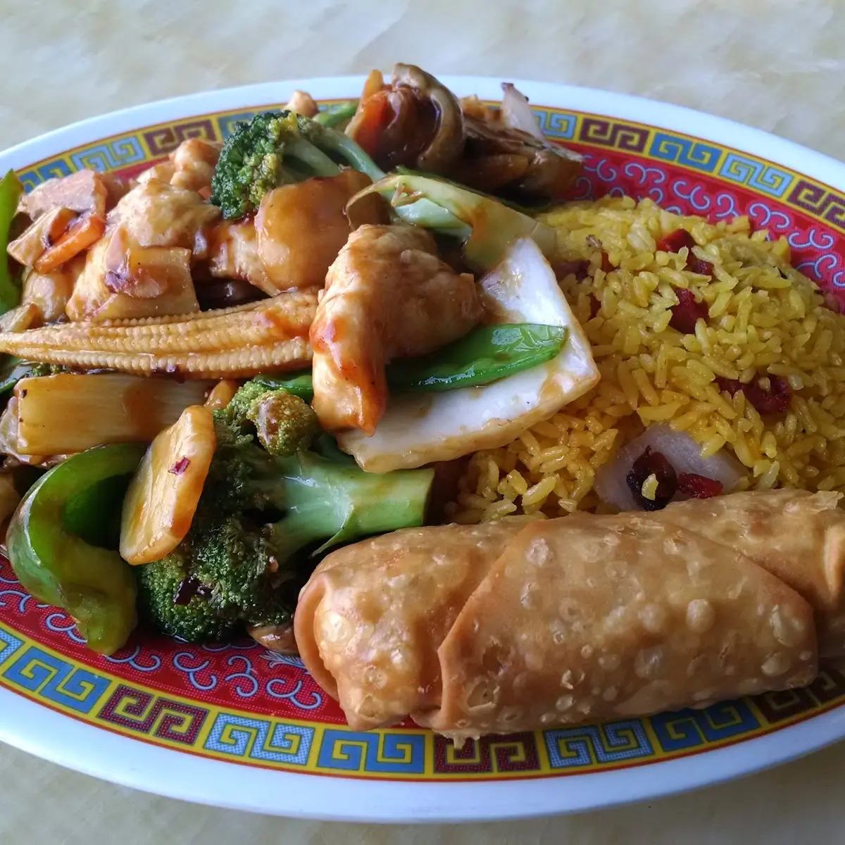 Chicken with Garlic Sauce Lunch Special