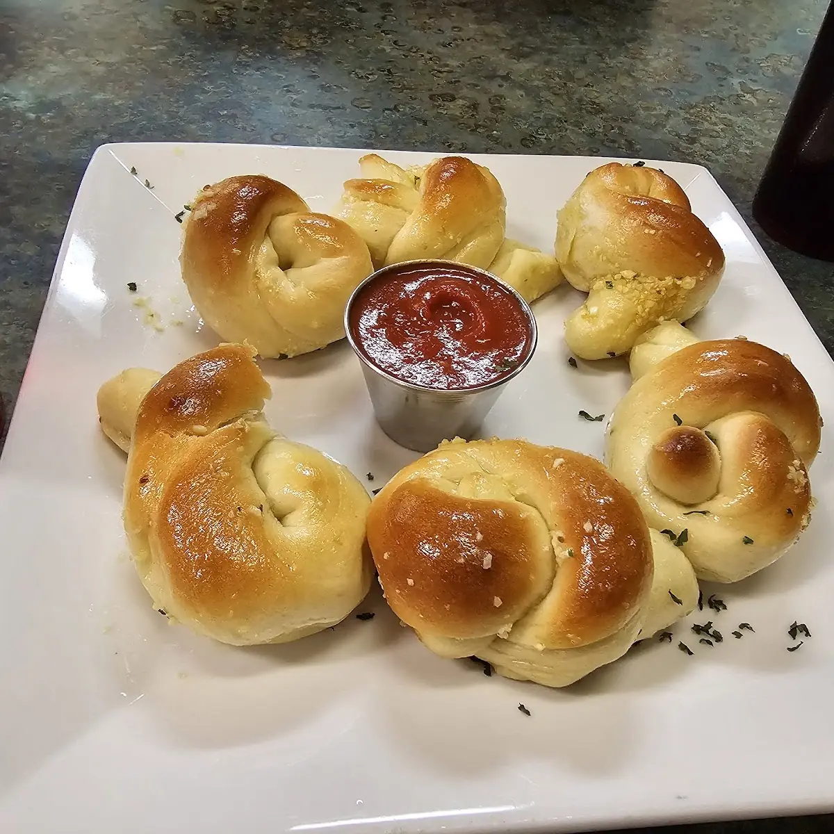Garlic Knots with Tomato Sauce
