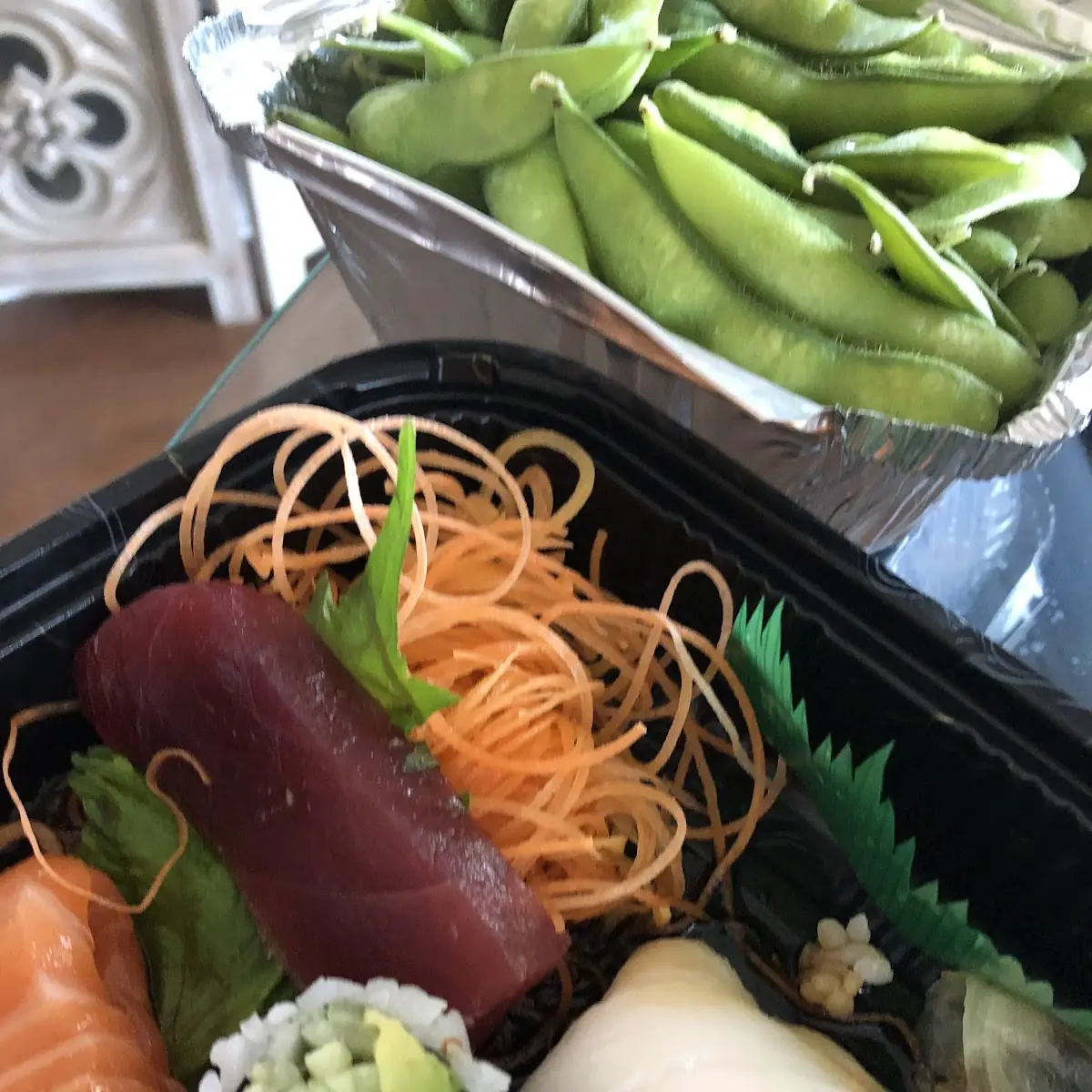 6-Piece Sushi Bento Box