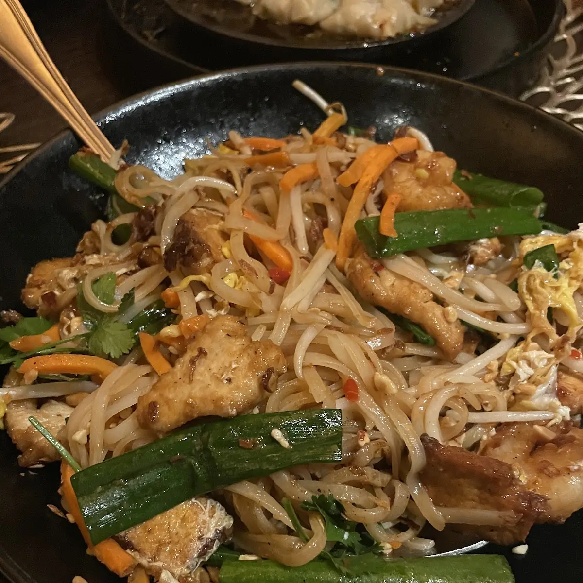Pad Thai Chicken Serves 6-8