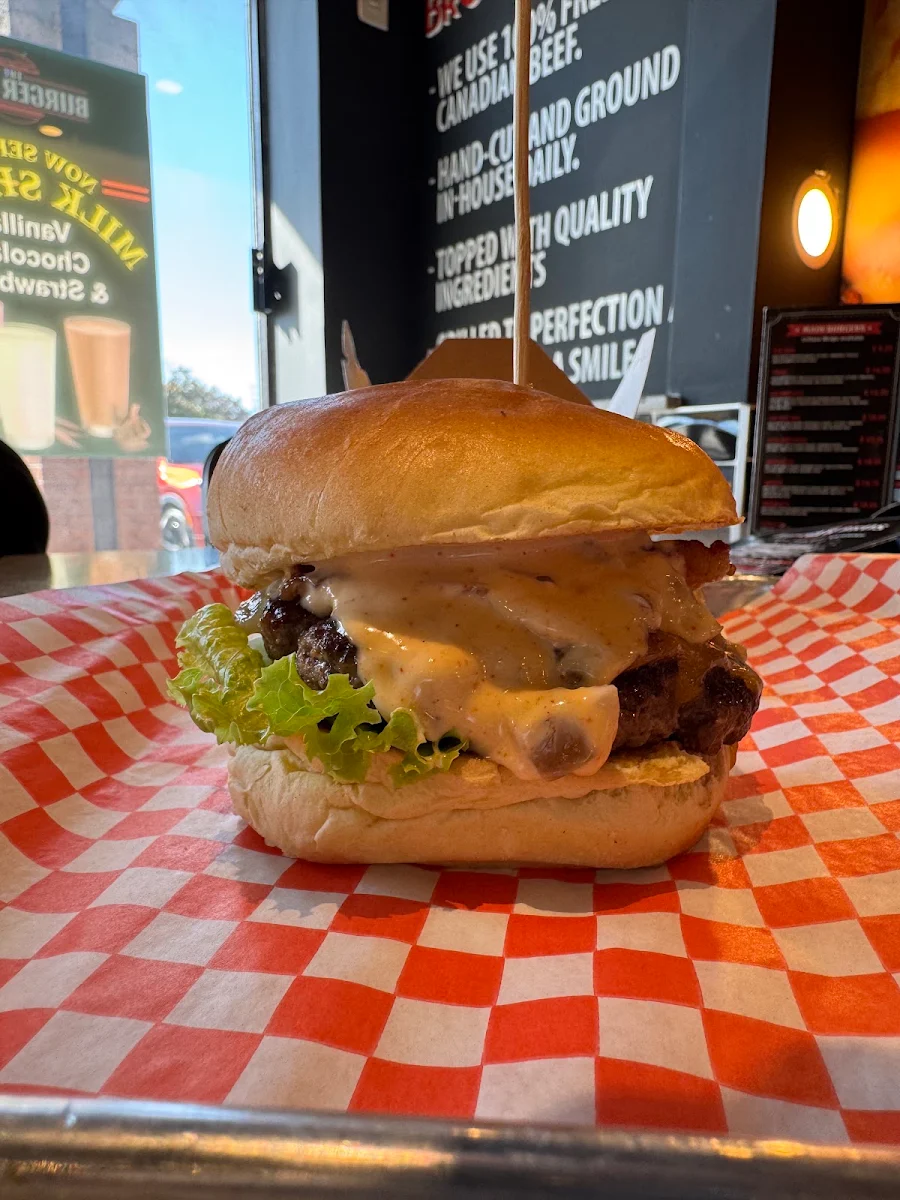 The Bro Burger, The Burger Bros (CENTRAL PARKWAY)