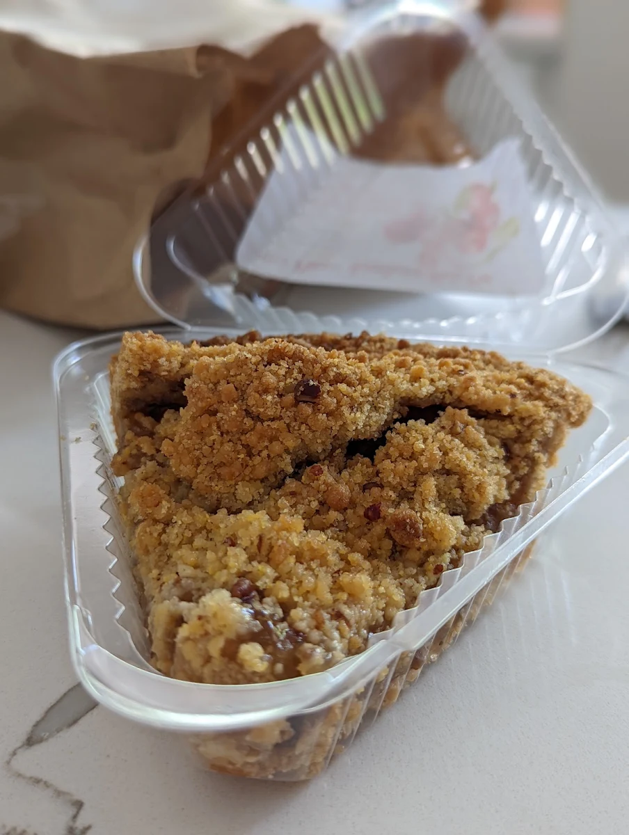 Butter Pecan Apple Crumb Pie