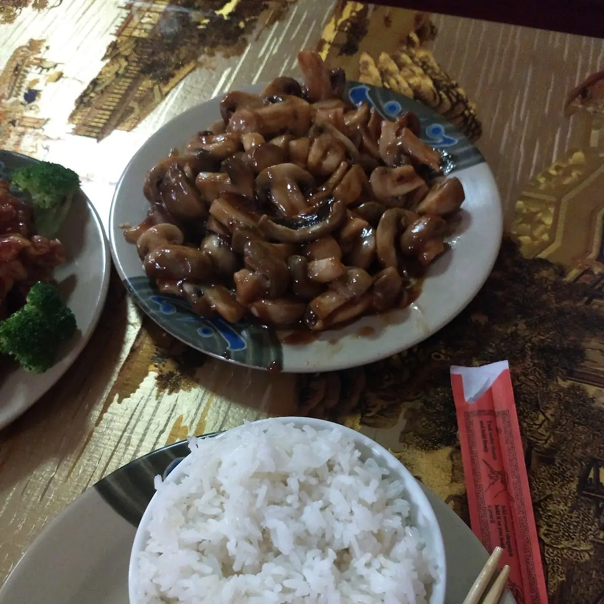 Sesame Beef with White Rice and Mushrooms