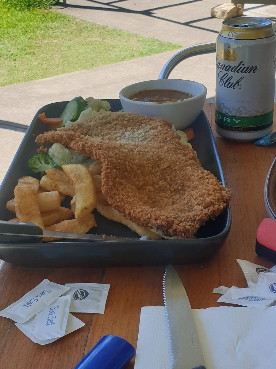 Beef Schnitzel Pepper Sauce Chips and Salad, Mount Compass Hotel