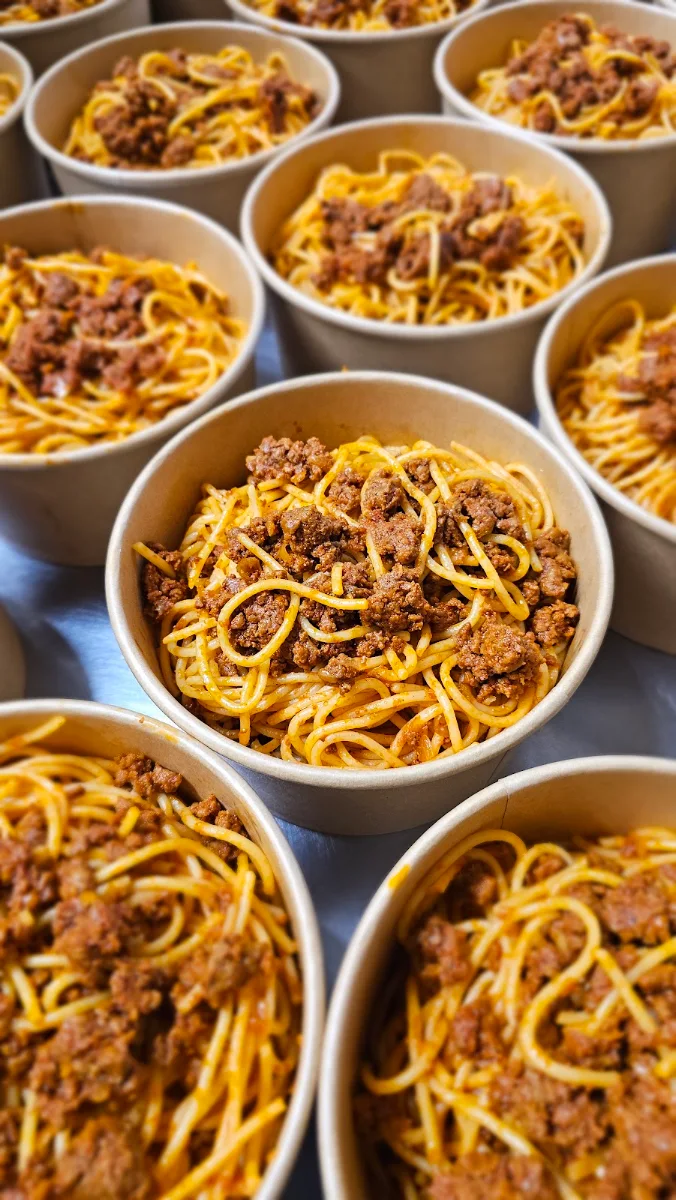 Spaghetti, Awesome Bagel & Café
