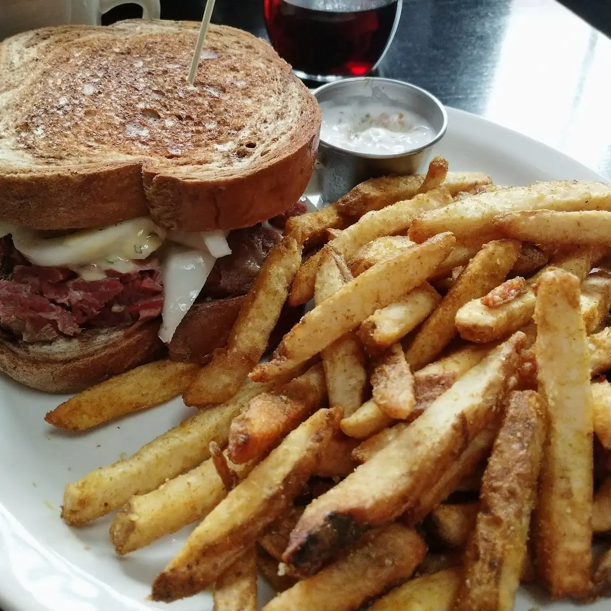Corned Beef Sandwich with Curry Fries