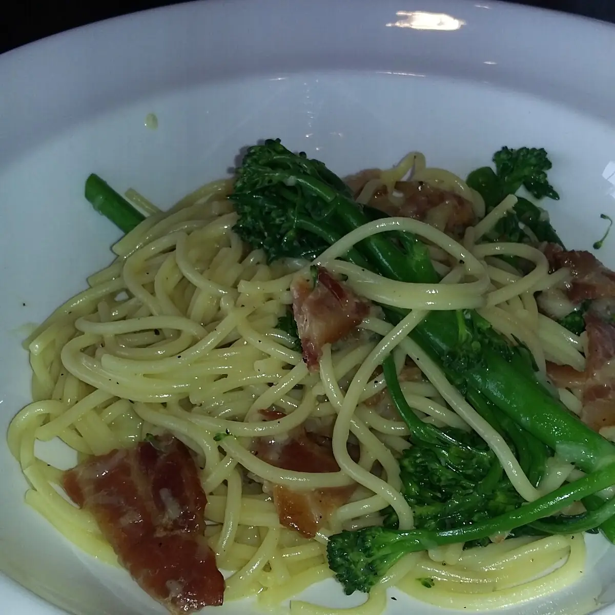Spaghetti Carbonara, The Snug