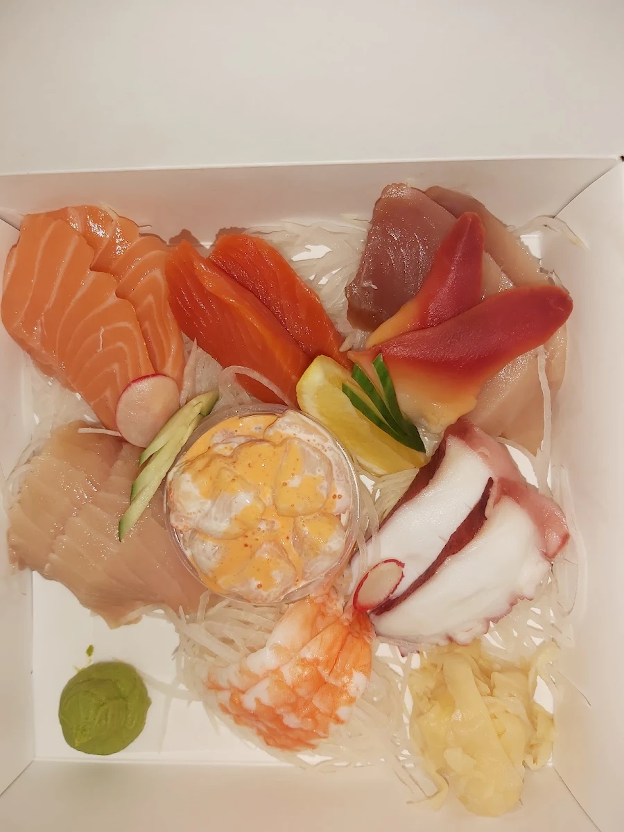Assorted Sashimi 16pcs