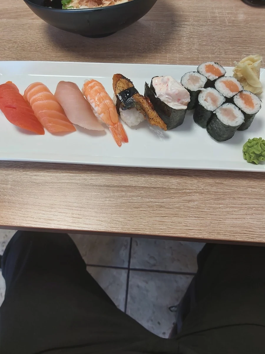 Assorted Sushi Combo